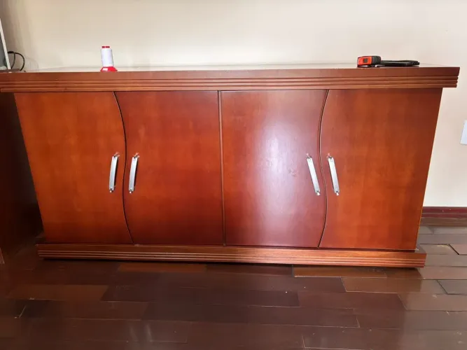 APARADOR BUFFET CLÁSSICO - 4 PORTAS - EXCELENTE CONSERVAÇÃO