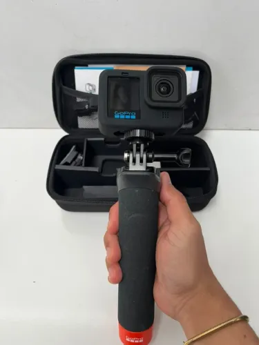 Câmera de Ação GoPro HERO13 Black, 5.3K60, 27MP, HyperSmooth 6.0, GPS, Wi-Fi 6, à Prova d'