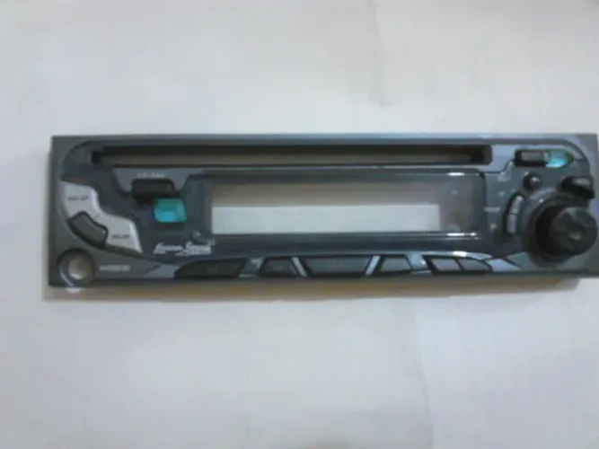 Vendo frente de rádio Lenoxx LX-440