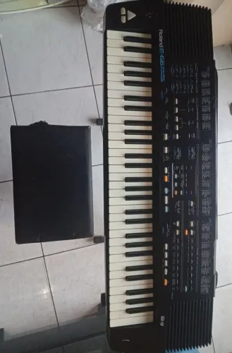 Teclado usado