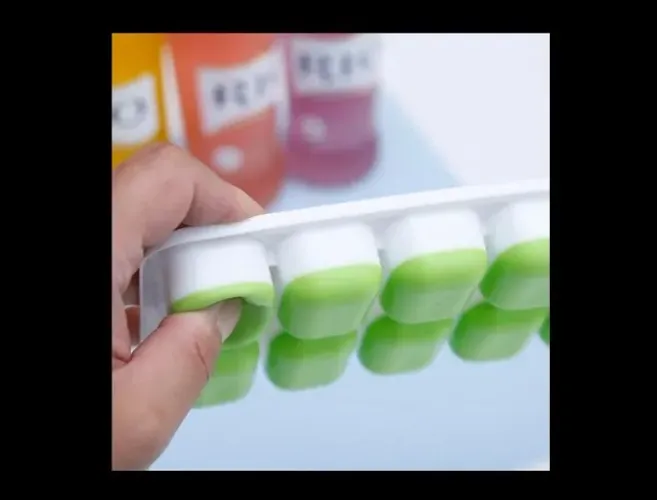 Kit 2 Forma de Gelo Cubo com Tampa Rígida e Flexível Fundo Silicone