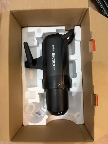Flash Tocha Godox SK300ii 