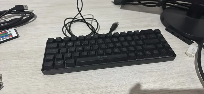 teclado gamer 60% RGB