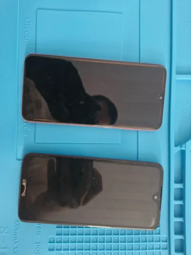 Samsung a20 e moto g7 power para retirada de peças. 