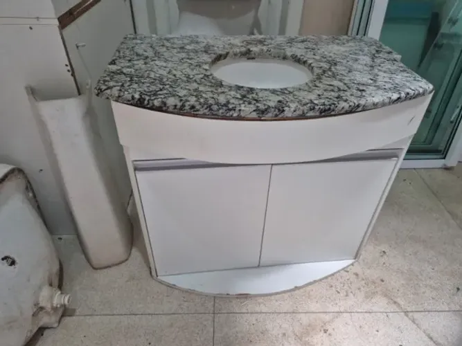 Armário Banheiro lindo oportunidade