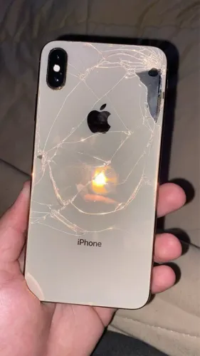 Iphone XS MAX 256GB com parte traseira quebrada