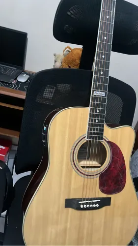 Violão eletroacústico Giannini