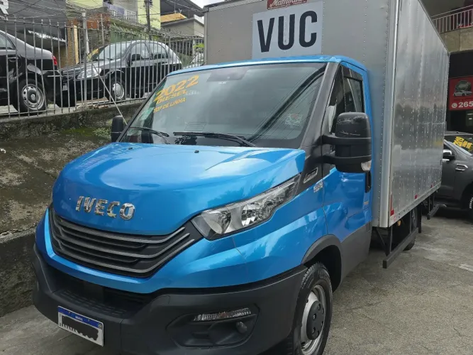 Iveco Daily 35-160 Baú 2022 Completo muito conservado( pronto para trabalhar )pouco rodado