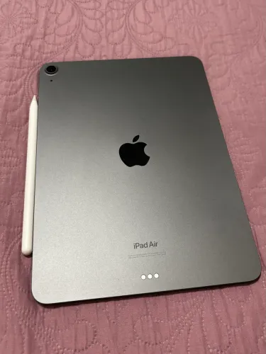 Ipad Air 5 64 GB Cinza Espacial usado excelente estado + Apple Pencil usada bom estado