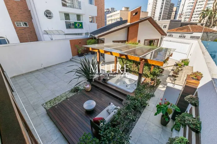 Sobrado com 4 dormitórios à venda, 274 m² por R$ 2.170.000,00 - Água Verde - Curitiba/PR