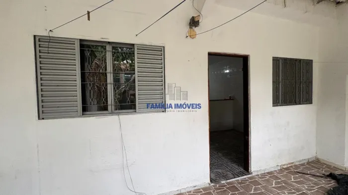 Edícula para alugar um quarto na Encruzilhada Santos SP