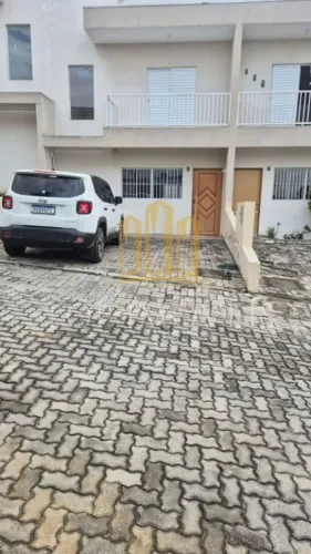 ?? Sobrado para Locação em Condomínio Fechado  Jacareí/SP