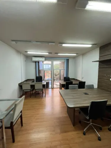 Sala comercial na Reta da Penha pronta para trabalhar!