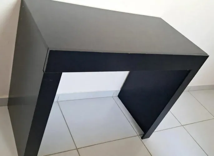 Escrivaninha Preta C=95 cm x L=47 cm x A=77 cm