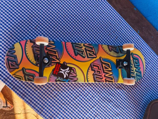 Skate 8,5 shape powerlyte Santa Cruz