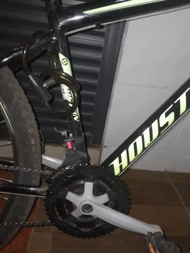 Bicicleta semi nova