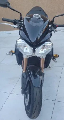 Triumph 1050i speed
