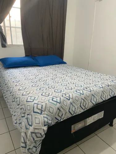 Cama box casal pra vender