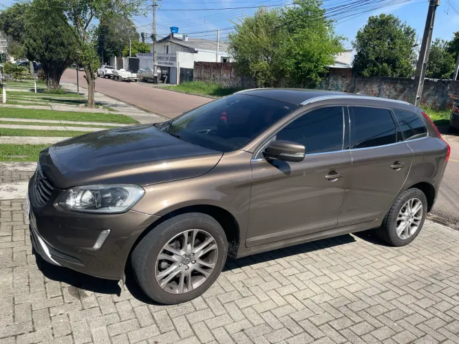 Volvo XC 60 T-5 Momentum 2.0 245cv FWD 5P 2016