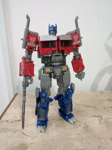 Transformers Studio Series Optimus Prime 102 Buzzworthy