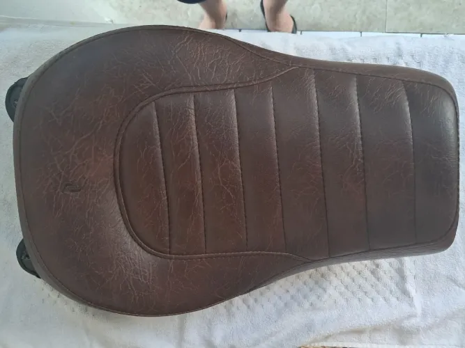 Banco Confort Gel do Pedrinho para Triumph Scrambler 400x 