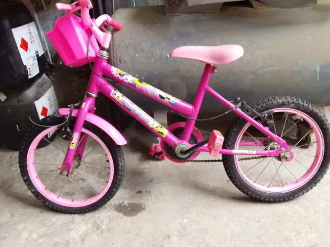 Vendo bicicleta infantil feminina aro 16 pouco usada