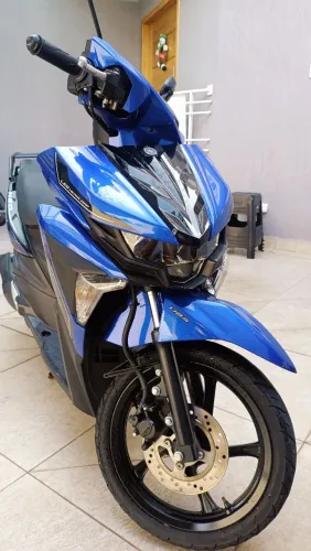 Yamaha Neo 125, vendo ou troco