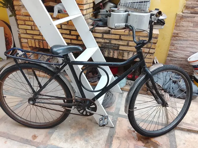 Bicicletas pra consertar 