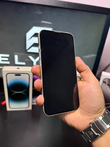 iPhone 13 impecável branco 