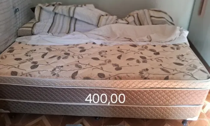 CAMA CASAL