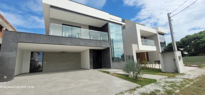 CASA Á VENDA - CONDOMÍNIO ALPHAVILLE - Ideal para viver com qualidade, segurança e bem-est