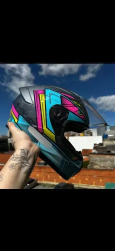 Capacete