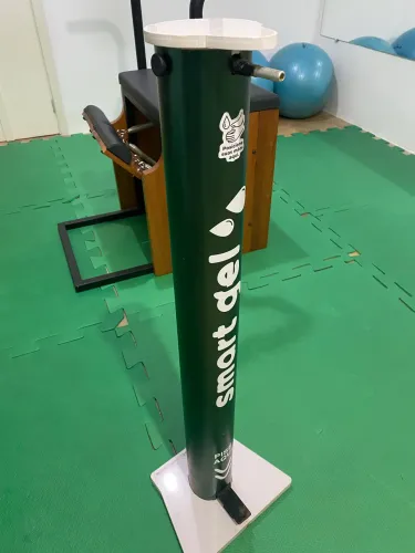 Dispensar para álcool gel com pedal