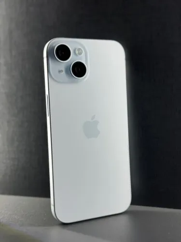 Vendo iphone 15 pro 128 giga semi novo,90% de bateria,nunca aberto.