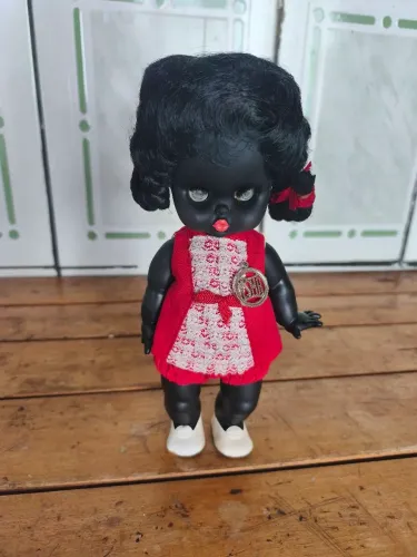 Boneca antiga Esma