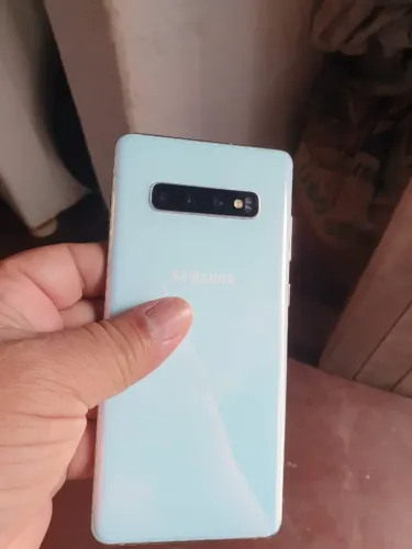 Samsung S10 plus 