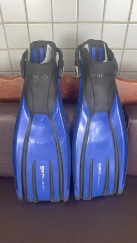 Nadadeira MARES Avantti 4 - Azul - 35/39