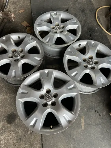 Rodas Corolla