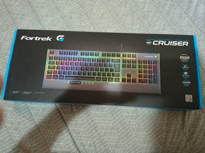 Teclado Gamer Mecânico Fortrek Cruiser com defeito 