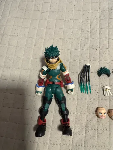 Midorya é super 17 a tion figure