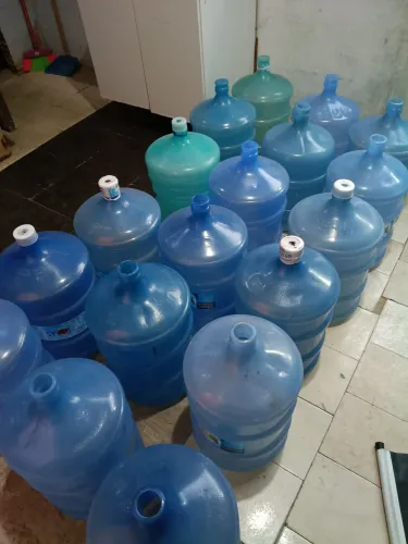 Vendo Galões De Água 20 Litros Todos Na Validade Em Perfeito Estado De Conservação