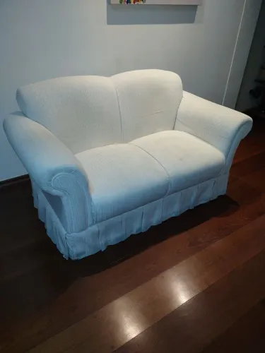 Sofá retrô 2 lugares