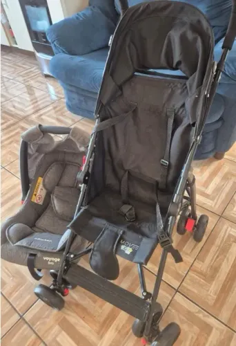 Bebê conforto e Carrinho de passeio