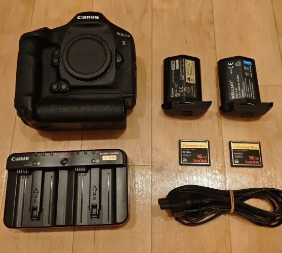 Câmera Câmera Canon EOS-1D X (modelo profissional full frame)