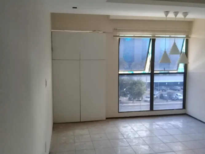 Alugo sala comercial no Edifício Multiempresarial - Renascença 