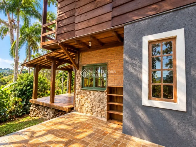 Casa de Condomínio com 3 Quartos para alugar - Lagoa da Conceição