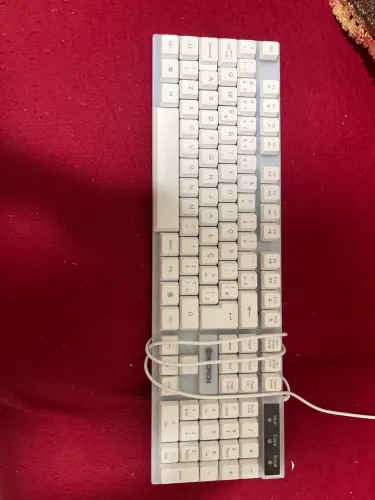Teclado e mause mais tripé pouco uso em perfeito estado