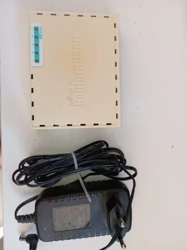 Mikrotik 750gr