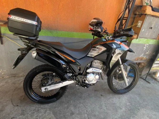 Xre 300 adventure 2021