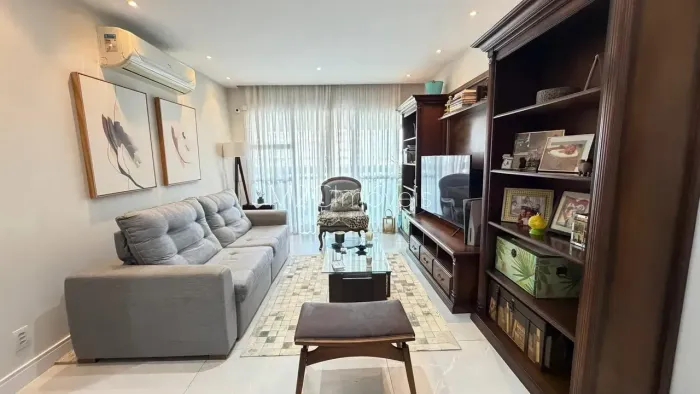 RESERVA JARDIM | Cidade Jardim 150m² | 4 quartos + dependência | Andar alto | Sol da manh